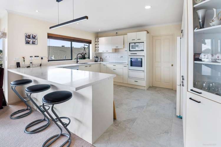 308 Hill Road The Gardens_7