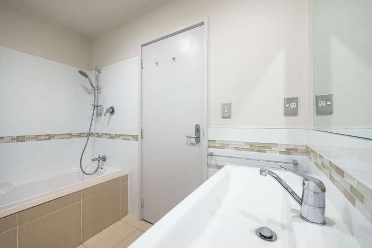 2h/205 Hobson Street Auckland Central_7