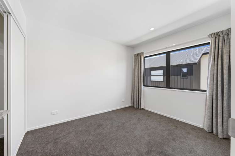 2/25 Evesham Crescent_5