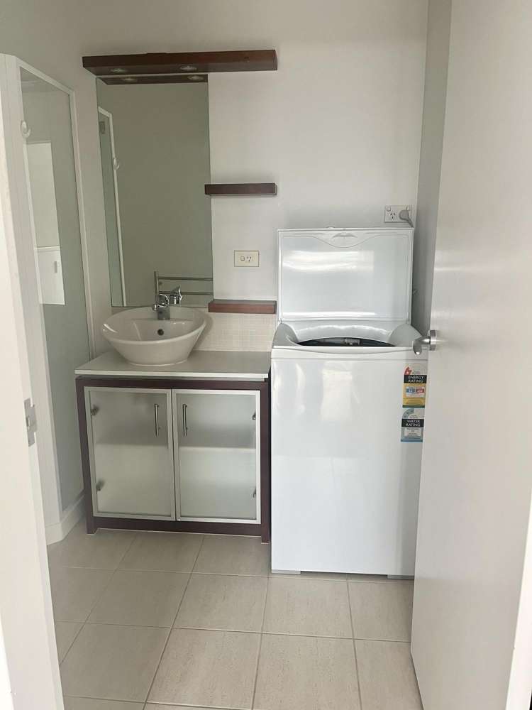 64/232 Middleton Road Churton Park_14