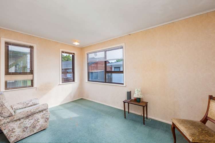 32 Gilliam Street New Lynn_10