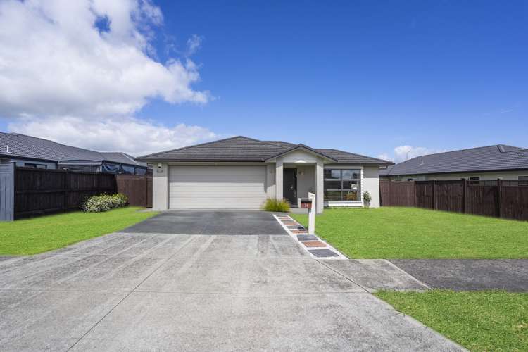 24 Scotsmoor Drive Wattle Downs_1