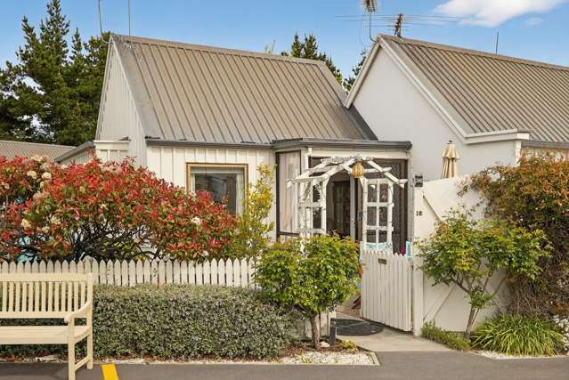 Gateway to Relaxed Coastal Living - Over 60's!