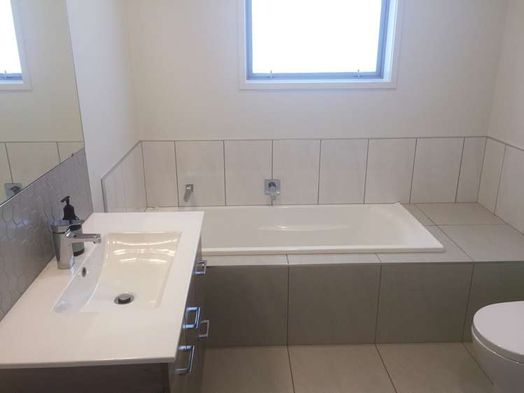 14 Artists Avenue Beachlands_14