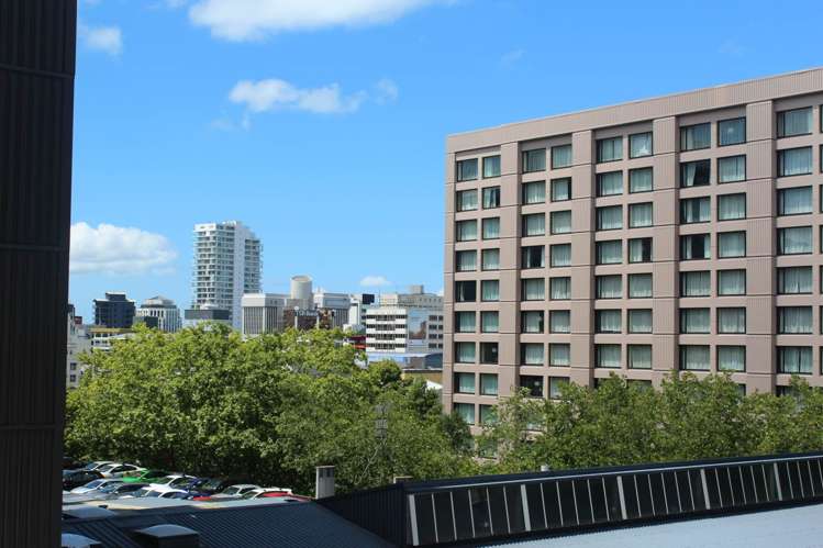 2c/208 Hobson Street Auckland Central_5