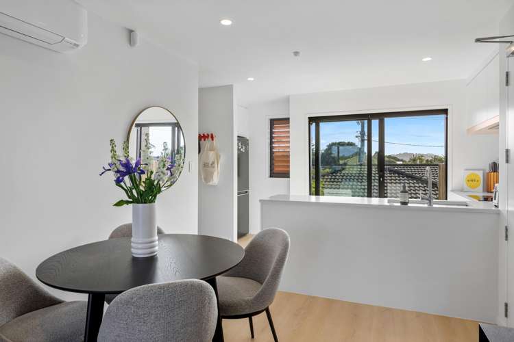 2/35 Centreway Road Orewa_6