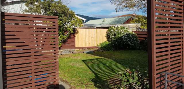 2/11 Leicester Street Stoke_1