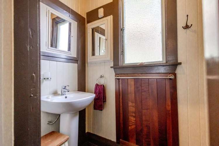 36 Chapel Street Greymouth_27