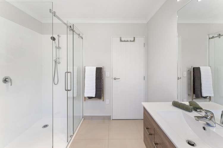 7 Appletree Way Stoke_17