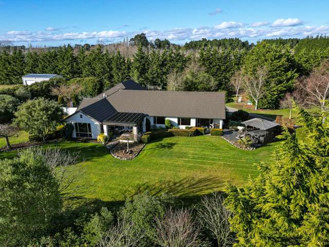 Private Lifestyle Living with Mountain Views