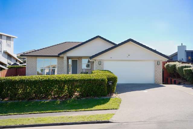 Stunning Family Home in Pukekohe
