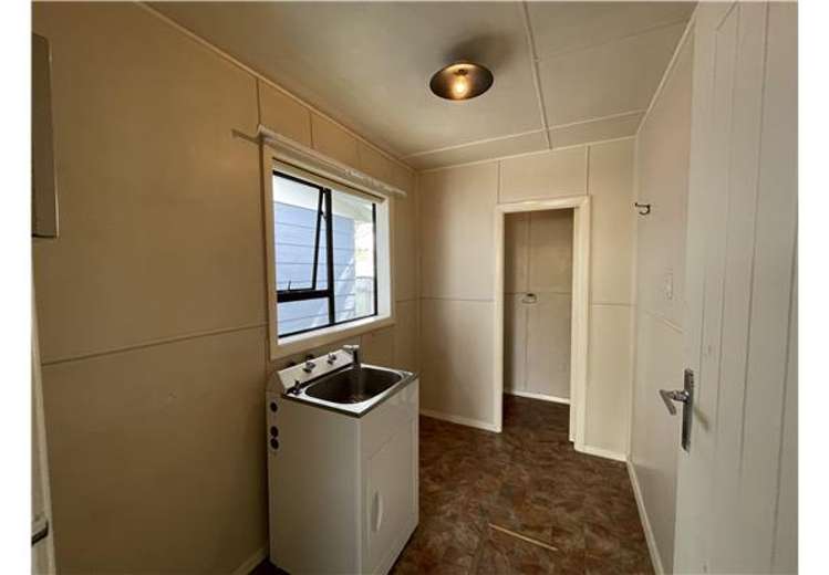 93 Hargood Street Woolston_9