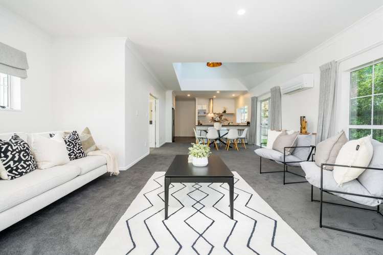 18 Travis Country Drive Burwood_12