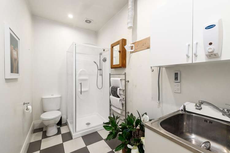 56 Roker Street Somerfield_15