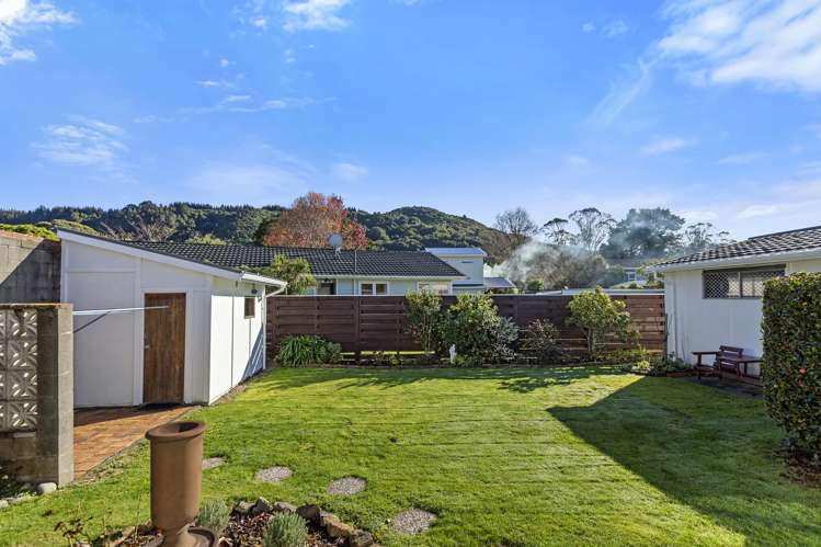 51 Holdsworth Avenue Trentham_16