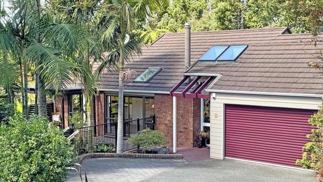 Quality Home on 918m2 Section! WOW!