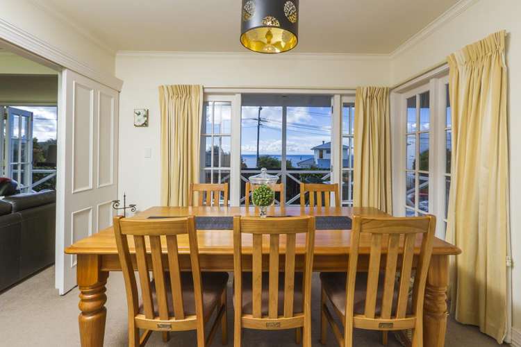 128 Beach Road Castor Bay_10