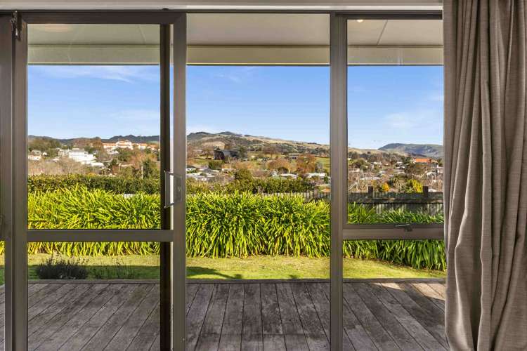 10 Busby Hill Havelock North_9