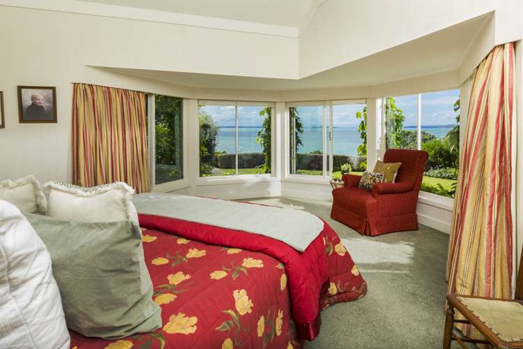 122 Vauxhall Road Narrow Neck_15