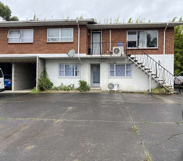 Rent reduced -Sunnyvale 2BR Unit with Parking!