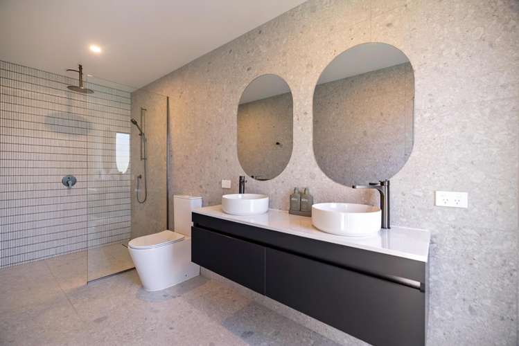 7 Richardson Street Glenorchy_14