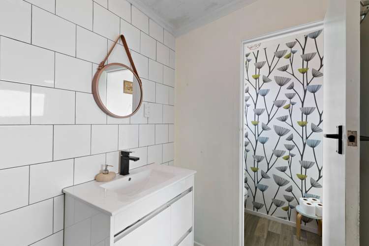 31 Violet Street Riverton_21