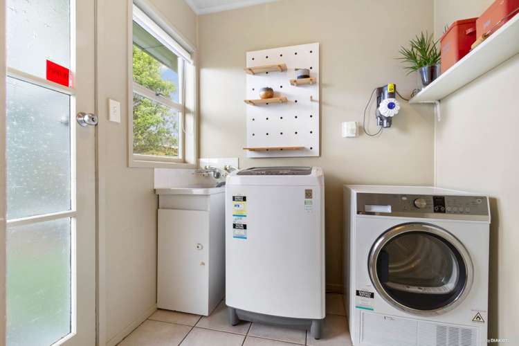 4 Vodanovich Road Te Atatu South_12