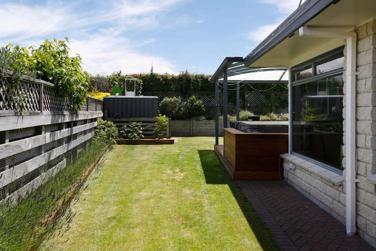 25 Fairview Terrace Waipahihi_16