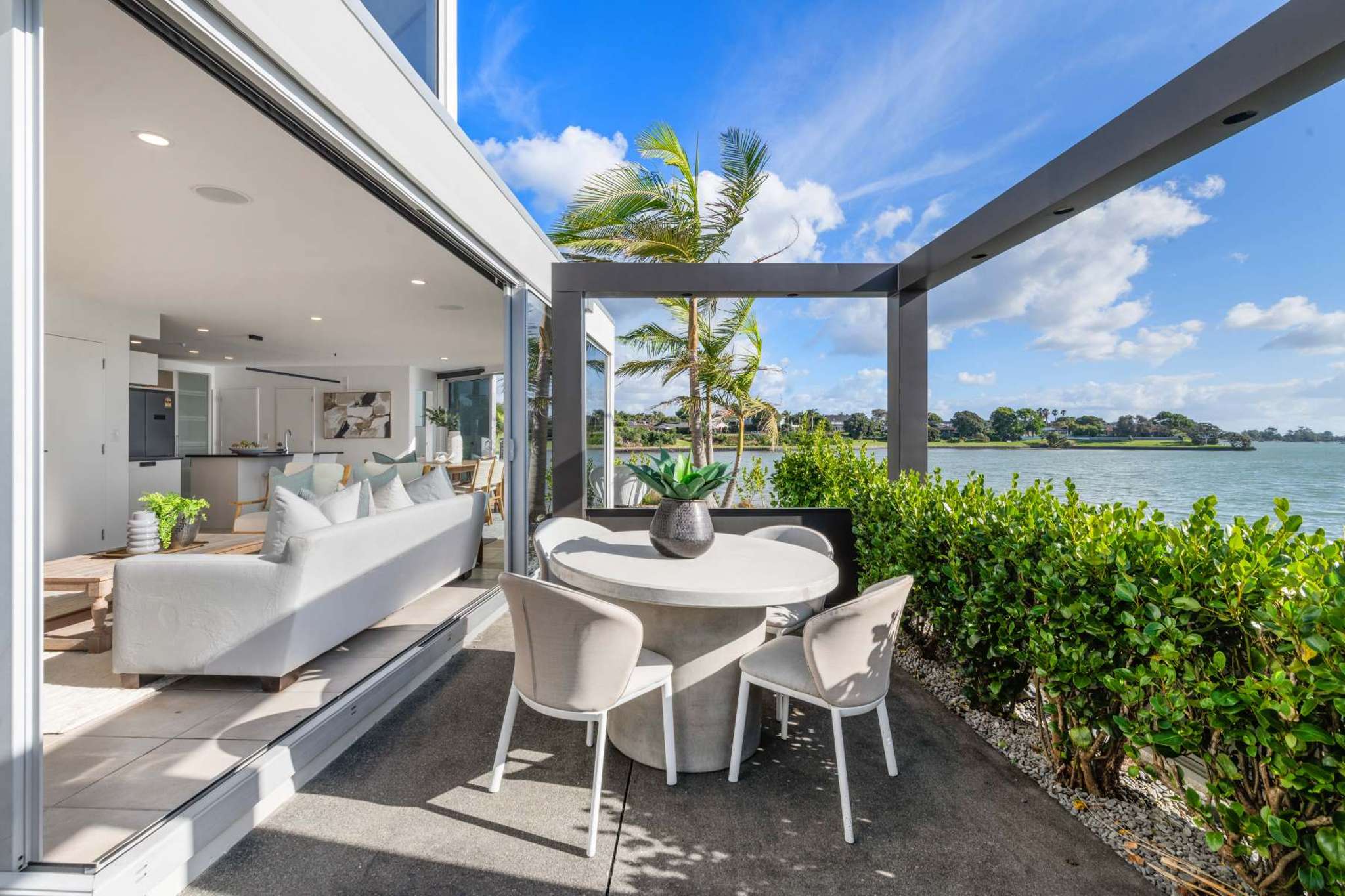 Wrong turn led Auckland couple to right home - ‘I was gobsmacked’