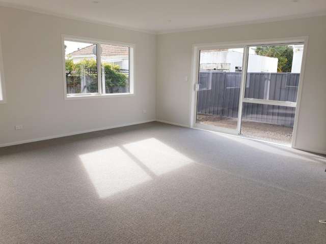 1 Oliphant Place 10495_3