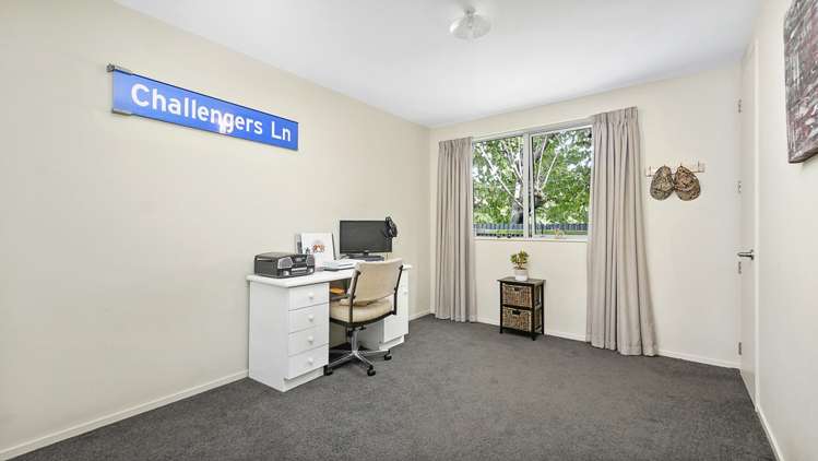17a Kaplan Avenue Islington_11