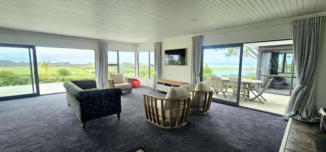 215 Cove Road Waipu_1