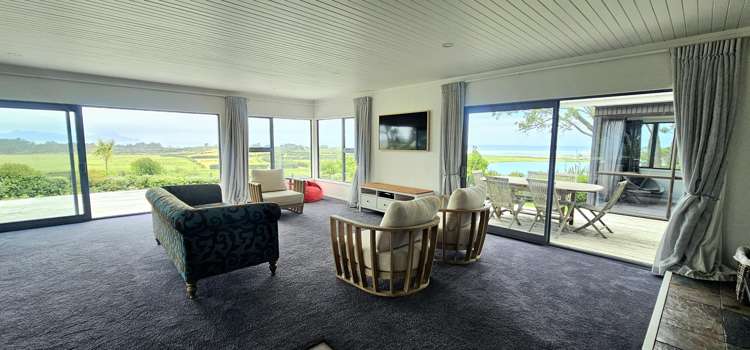 215 Cove Road Waipu_1