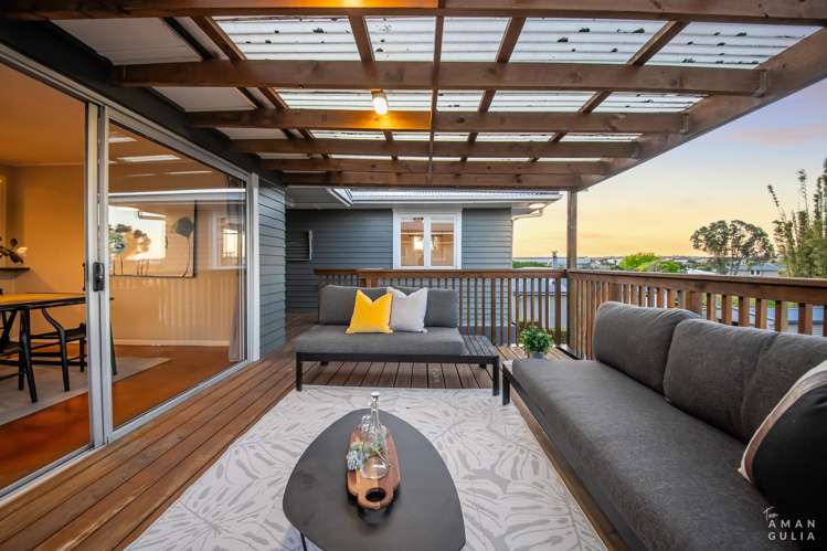 27 Amberley Avenue Te Atatu South_11