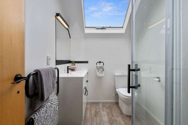 21 Kahurangi Drive Lynmore_15