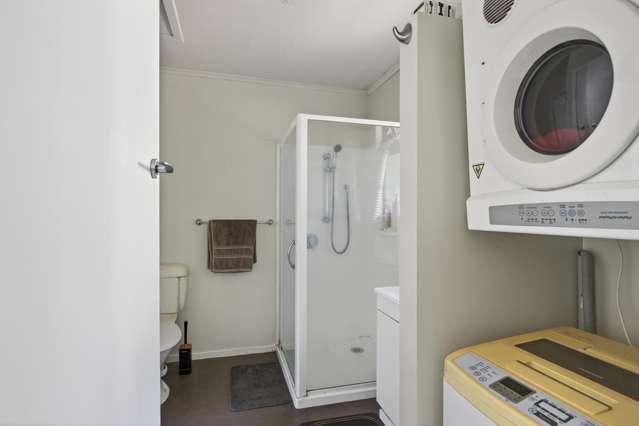 8B Waterloo Place Westown_2