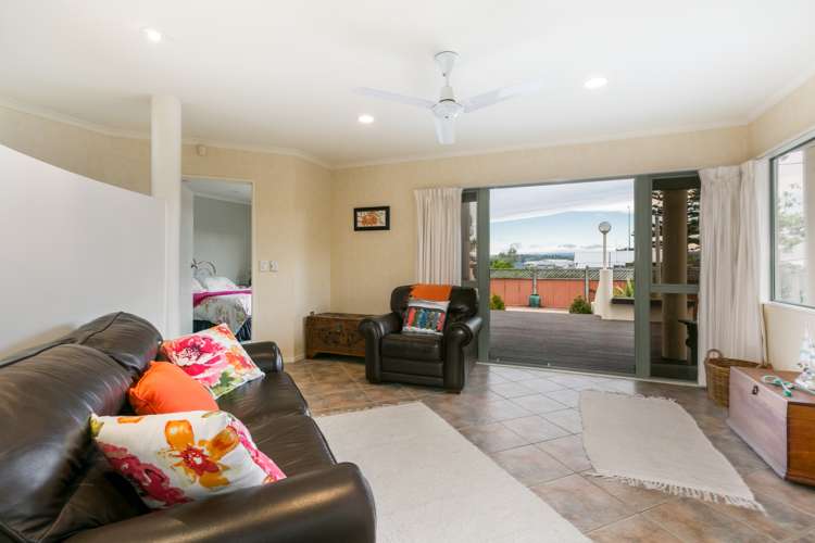 37a The Esplanade Westshore_10