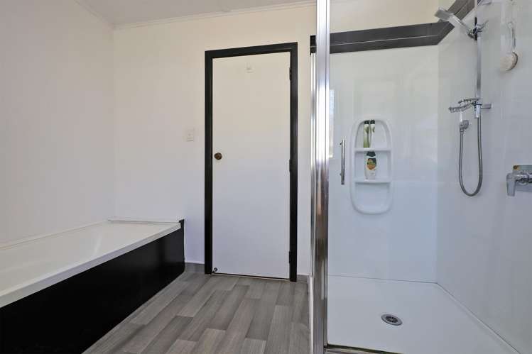 431a Southland Place Raureka_12