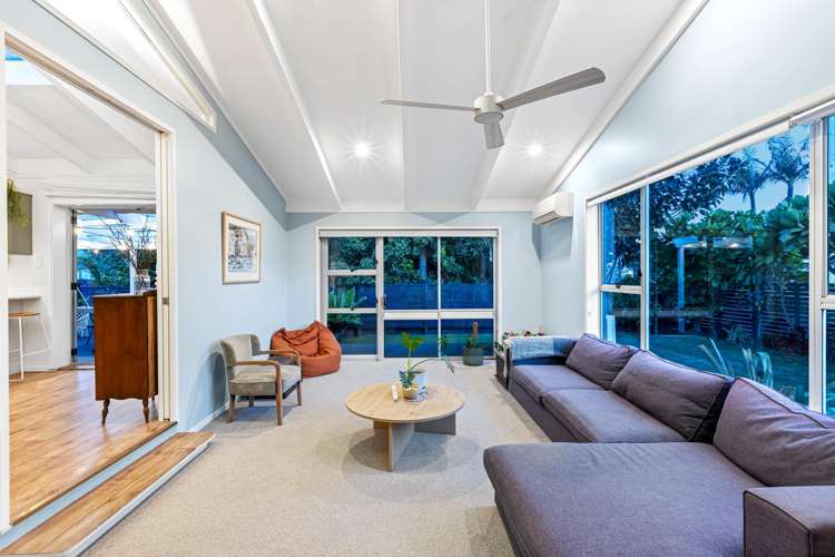 26 Doment Crescent Orewa_32