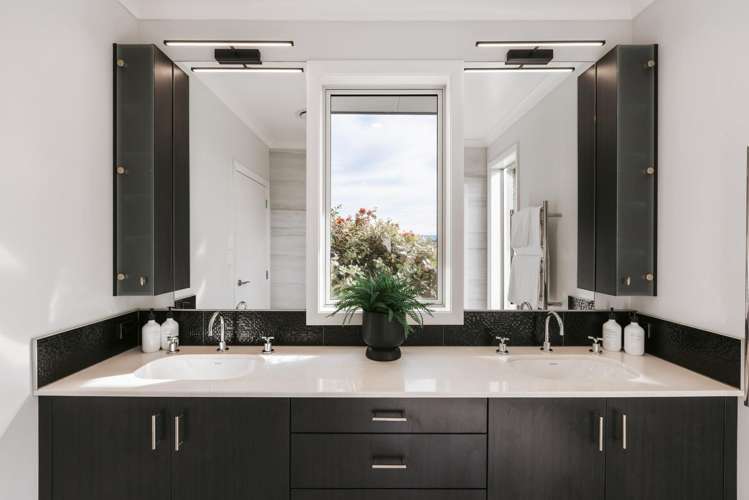 40 Broadwater Close Pyes Pa_34