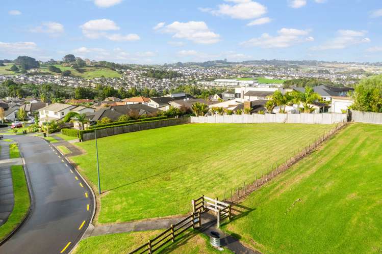 8 Kenley Heights Flat Bush_7