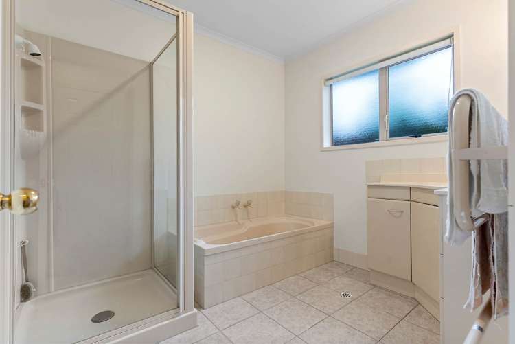 5a Pine Street New Lynn_11