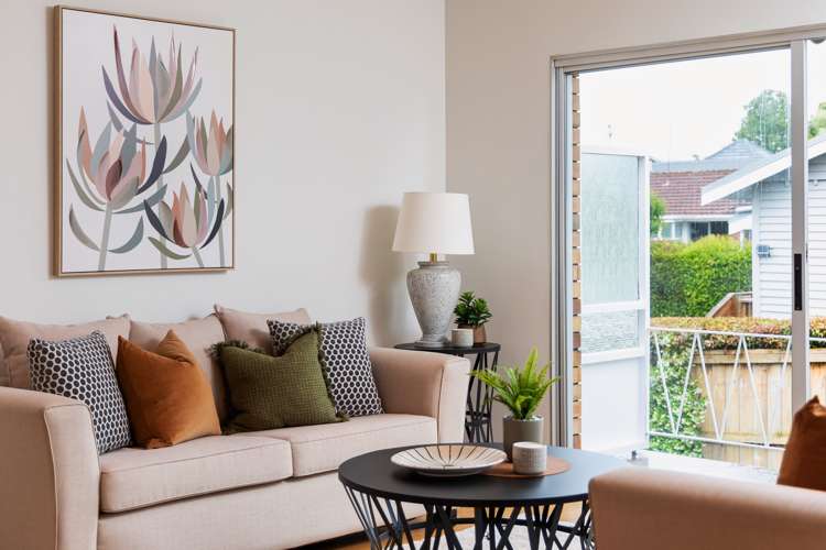 2/2 Peary Road Mount Eden_2