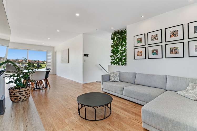 17 Resolution Drive Gulf Harbour_15