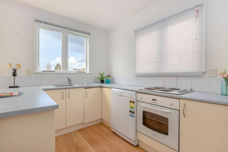 1/4031 Great North Road Glen Eden_5