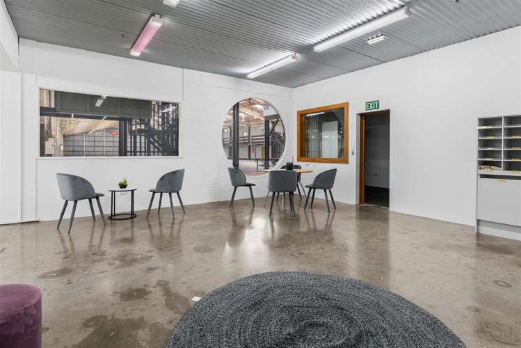 9-15 Refreshment Place Trentham_14