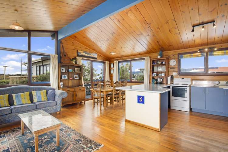 2A Marine Parade Otaki Beach_5