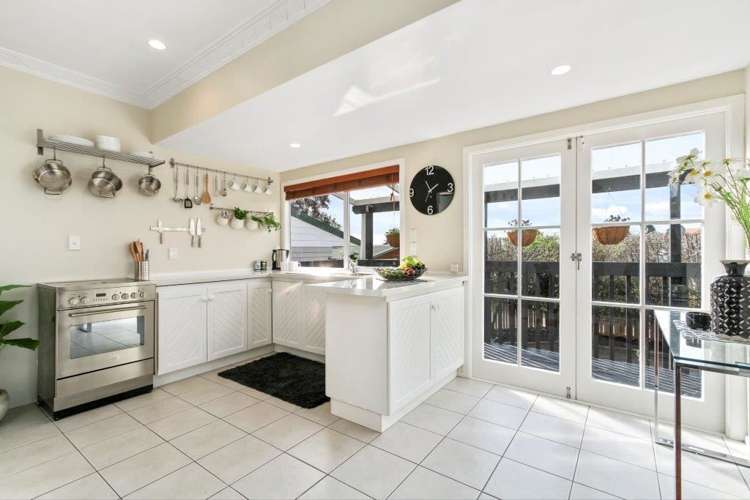 129 Astley Avenue New Lynn_10