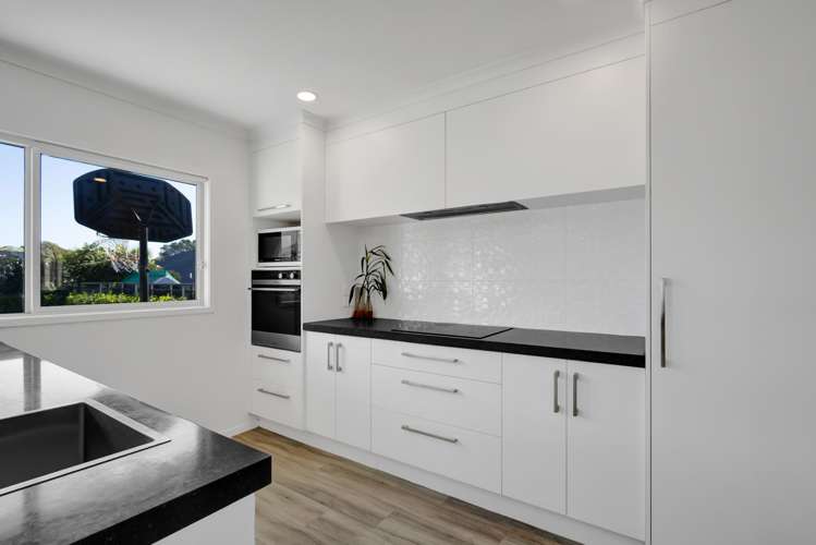 12 Oakmont Crescent Waiwhakaiho_7