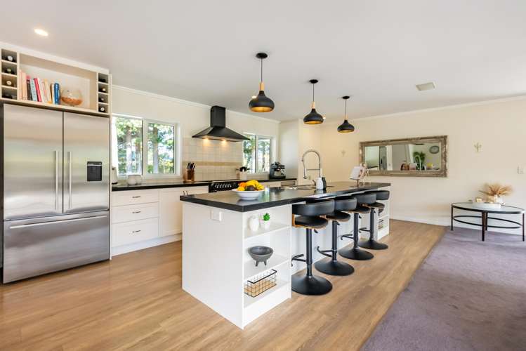 225 Marchant Road Kaitoke_13